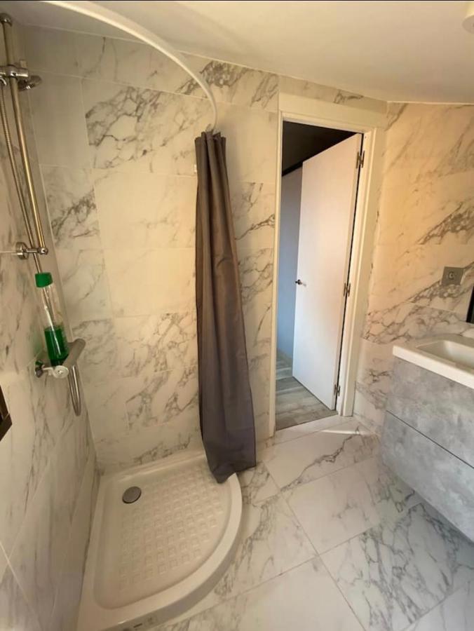 Acojedor Apartamento En Bermeoアパートメント エクステリア 写真